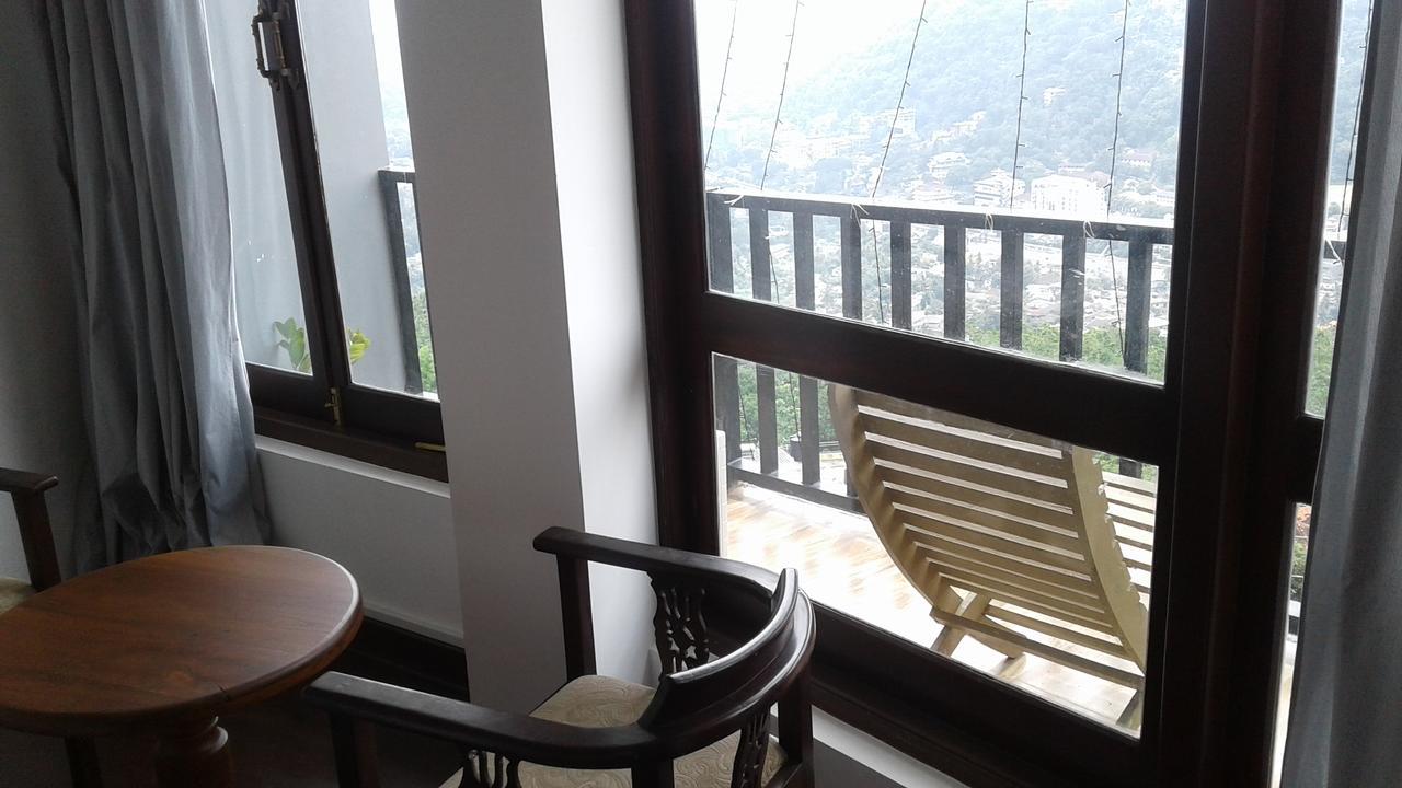 Lawan One Kandy Exterior photo