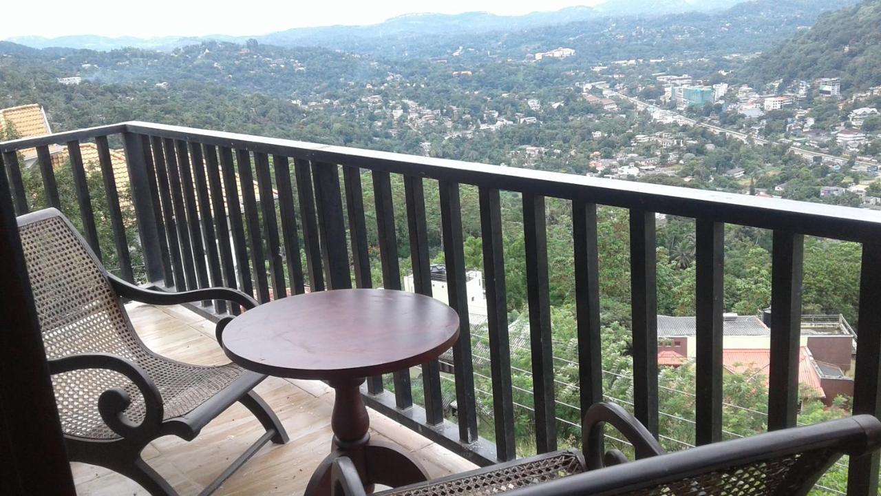 Lawan One Kandy Exterior photo